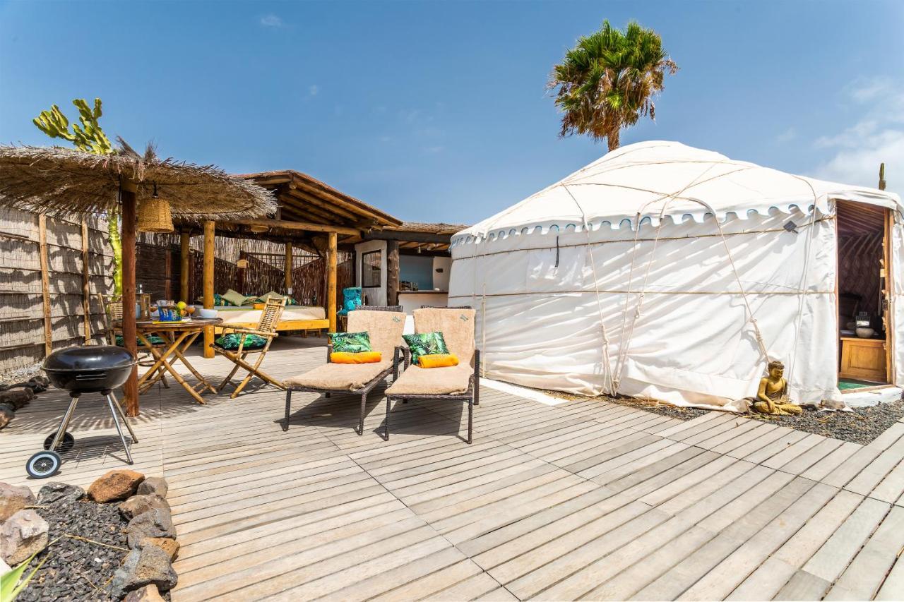 Finca De Arrieta Village - Yurts And Stone Cottages - Shared Pool - Walking Distance To Arrieta Beach - Eco Friendly Табайеско Экстерьер фото