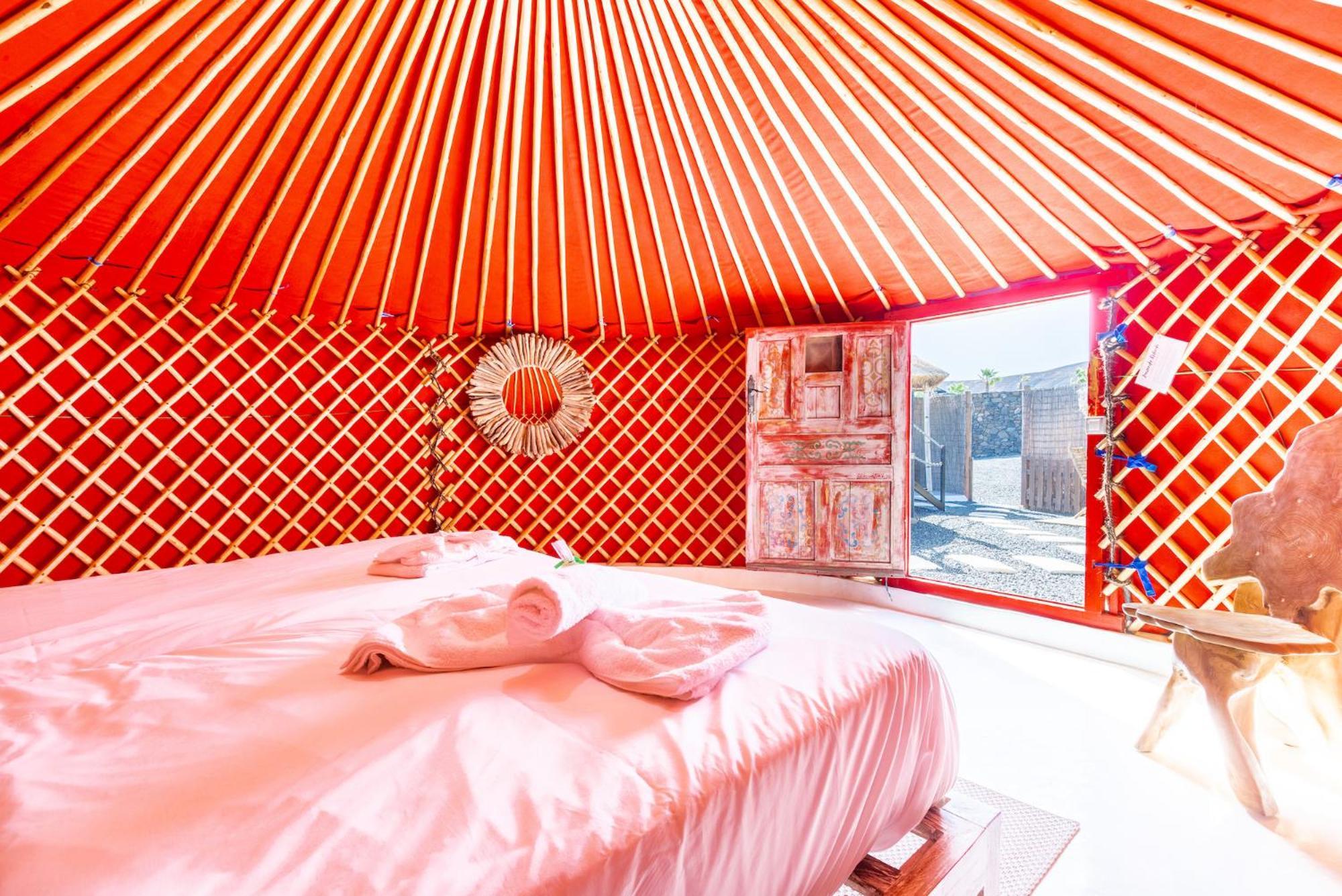 Finca De Arrieta Village - Yurts And Stone Cottages - Shared Pool - Walking Distance To Arrieta Beach - Eco Friendly Табайеско Экстерьер фото